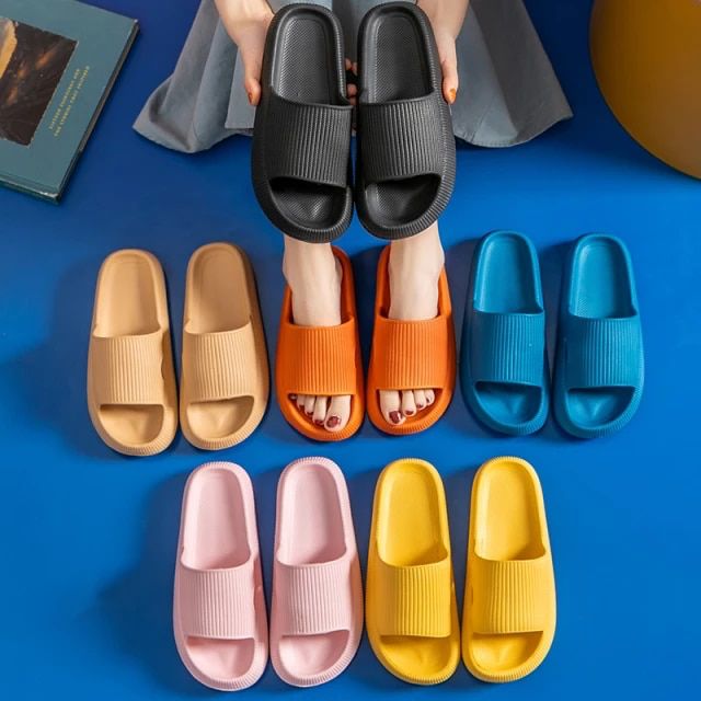 SANDALIAS ANTIDESLIZANTES YEEZ 3D (Nueva Tecnologia EVA)