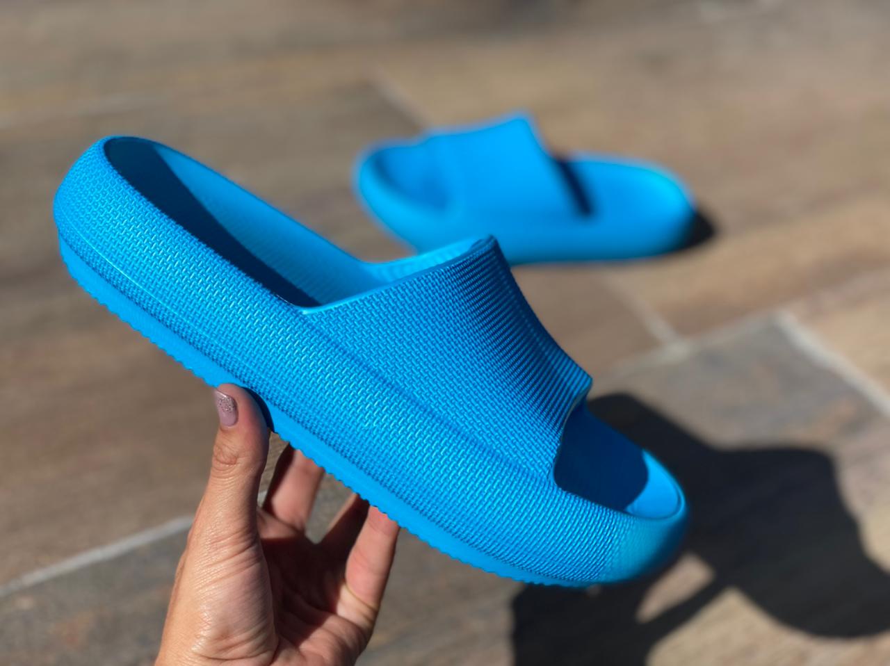 SANDALIAS ANTIDESLIZANTES YEEZ 3D (Nueva Tecnologia EVA)