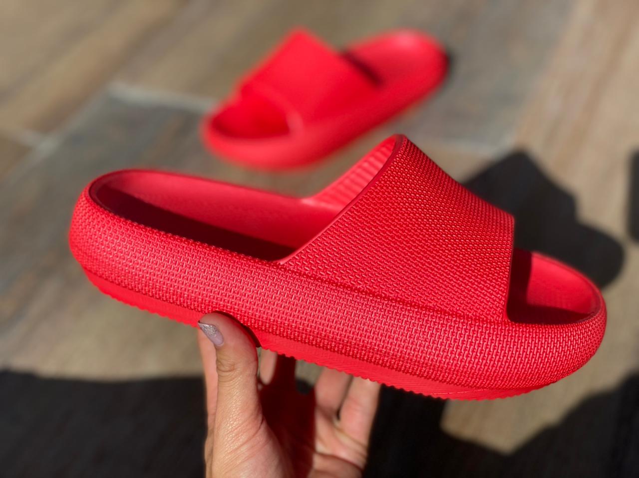 SANDALIAS ANTIDESLIZANTES YEEZ 3D (Nueva Tecnologia EVA)
